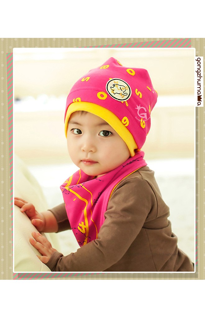 เซ็ตหมวกพร้อมผ้ากันเปื้อนรูปตัวเลขและนาฬิกา