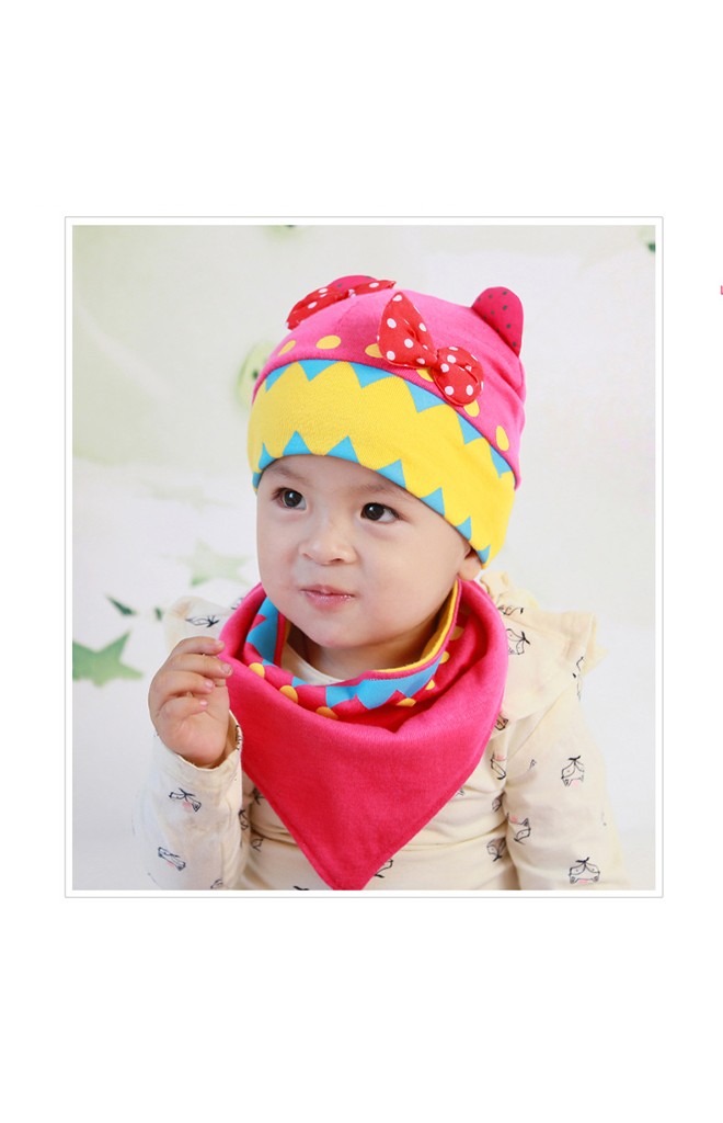 เซ็ตหมวกพร้อมผ้ากันเปื้อน แต่งหูหมีและโบว์น่ารัก