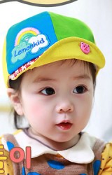 หมวกแก๊ปสลับสี ปีกหมวกลายชิโนริ พับขึ้นด้านข้างเก๋ๆ Lemonkid