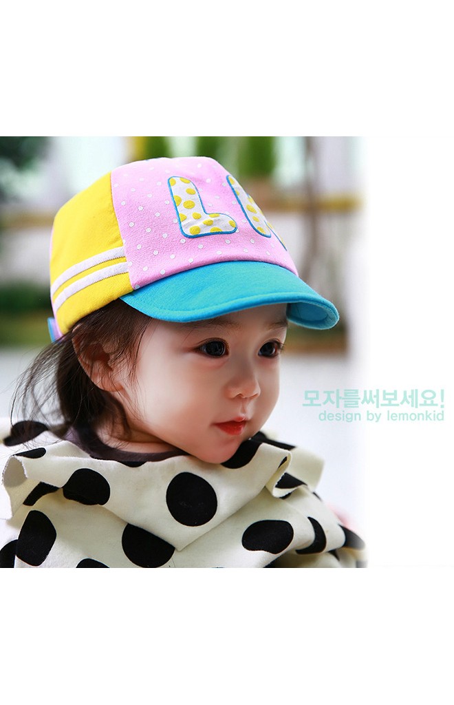 หมวกแก๊ปเด็ก แต่งอักษร LK Lemonkid