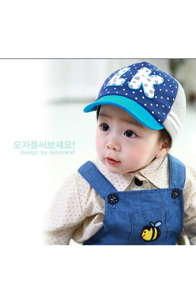 หมวกแก๊ปเด็ก แต่งอักษร LK Lemonkid