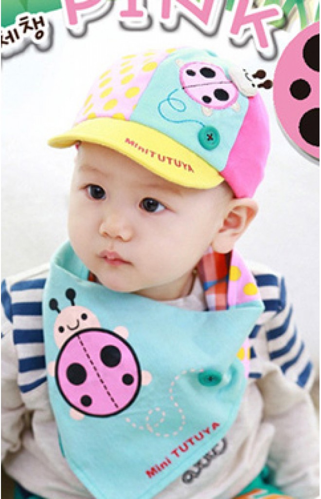 เซ็ตหมวกแก๊ปพร้อมผ้ากันเปื้อนลายเต่าทอง จาก TUTUYA เซ็ตหมวกแก๊ปพร้อมผ้ากันเปื้อนลายเต่าทอง จาก TUTUYA
