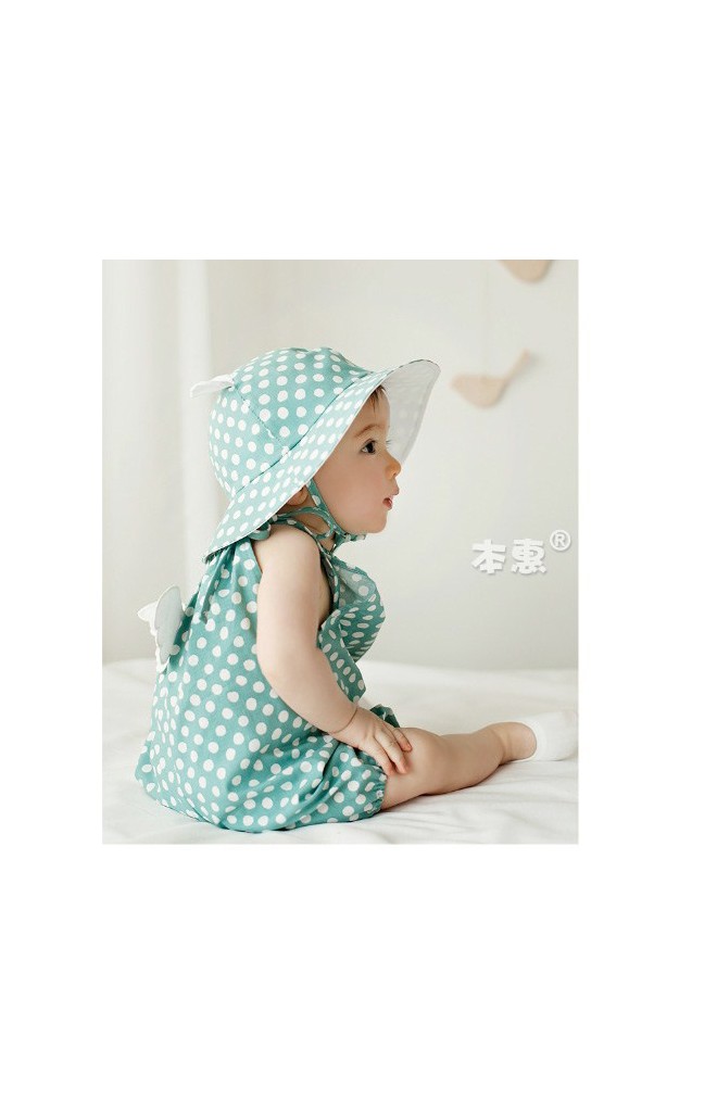 หมวกเด็กปีกกว้างลายจุด แต่งหูน่ารักๆ มีสายผูก