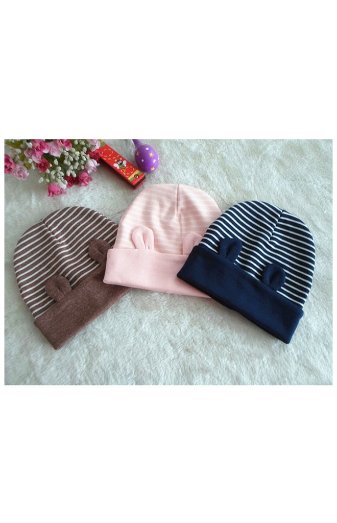 หมวกบีนนี่ตัวหมวกลายขวาง ขอบหมวกสีพื้นแต่งหูน่ารักๆ