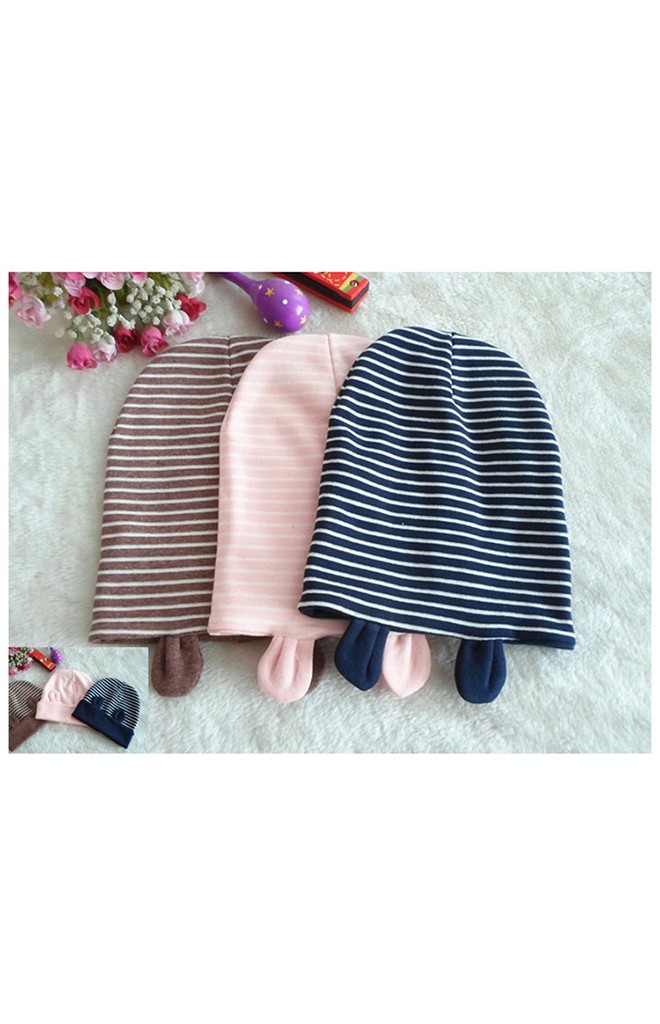 หมวกบีนนี่ตัวหมวกลายขวาง ขอบหมวกสีพื้นแต่งหูน่ารักๆ
