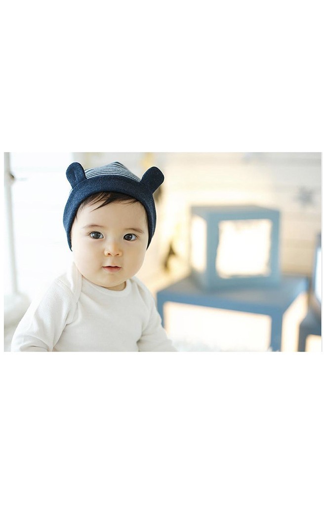 หมวกบีนนี่ตัวหมวกลายขวาง ขอบหมวกสีพื้นแต่งหูน่ารักๆ