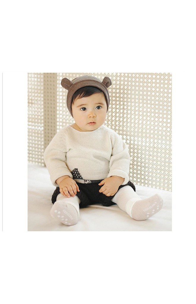 หมวกบีนนี่ตัวหมวกลายขวาง ขอบหมวกสีพื้นแต่งหูน่ารักๆ