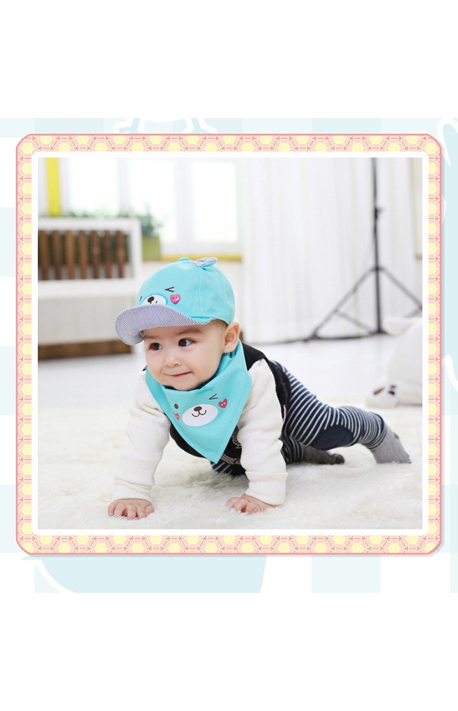 เซ็ตหมวกแก๊ปหมีมาพร้อมผ้ากันเปื้อนลายเข้าชุดกัน Goodkid