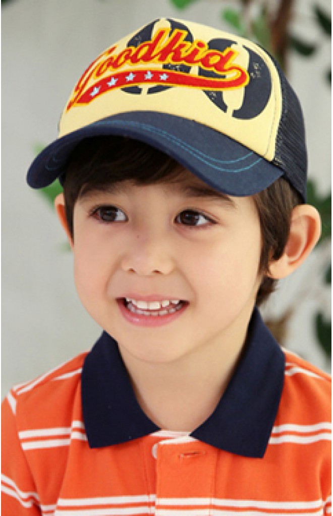 หมวกแก๊ป สกรีน Goodkid ด้านหลังเป็นตาข่าย หมวกแก๊ป สกรีน Goodkid ด้านหลังเป็นตาข่าย
