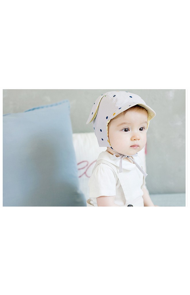 หมวกเด็กลายจุด มีปีกหมวกเล็กๆ แต่งหูน่ารัก