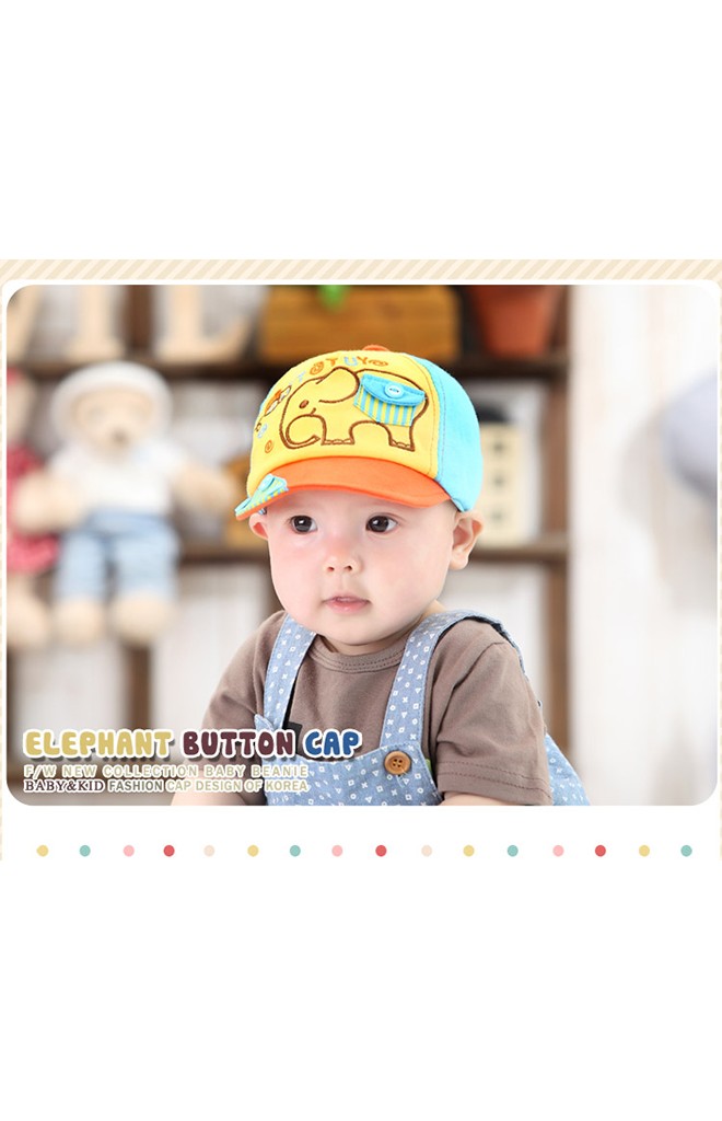 หมวกแก๊ปเด็กปักรูปช้าง แต่งกระเป๋าหลอกเล็กๆ จาก GZMM