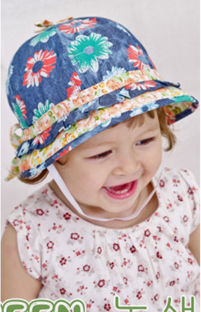 หมวกเด็กหญิงลายดอก ผ้ายีนส์เทียมฟอกสี Goodkid