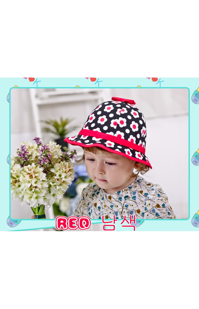 หมวกเด็กหญิงสีดำตัดด้วยลายดอกสีสันสดใส Goodkid