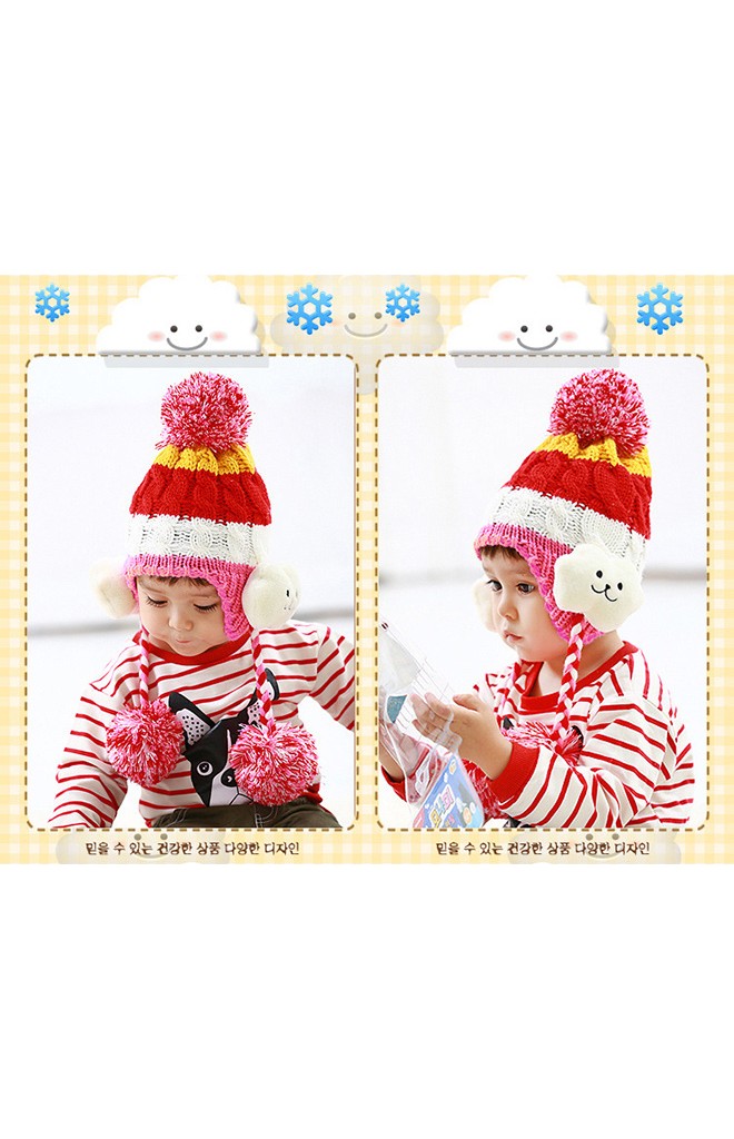 หมวกไหมพรมลายรุ้งสลับสี ด้านข้างหูแต่งตุ๊กตาเมฆน้อย ห้อยปอมปอม kocotree