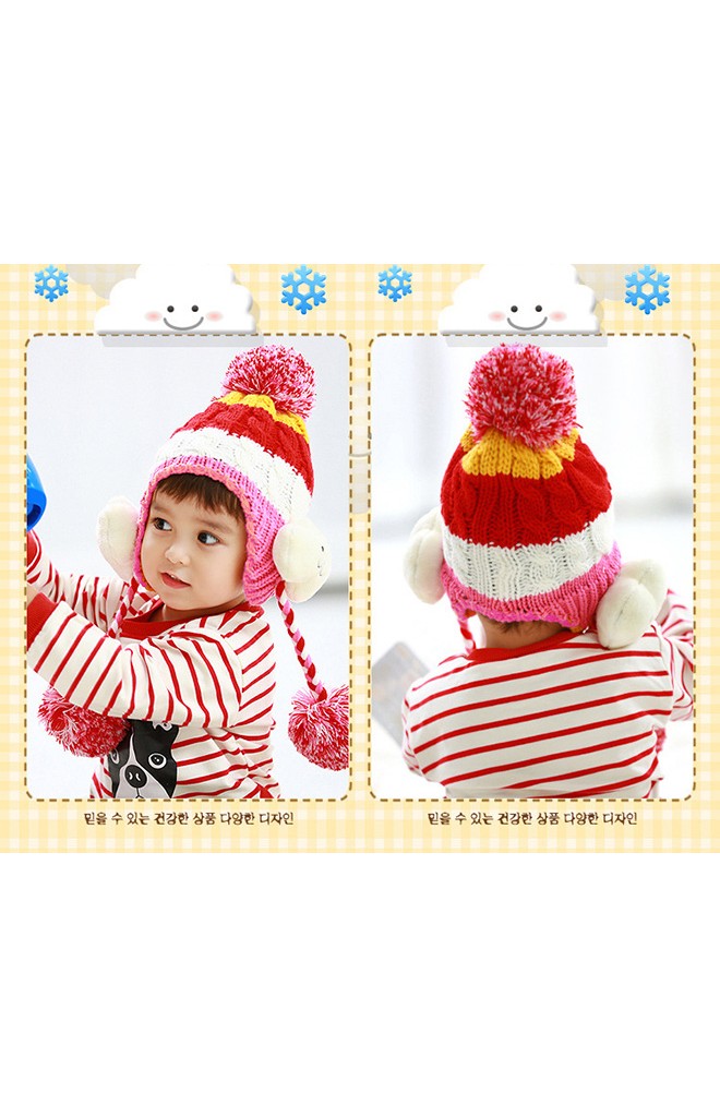 หมวกไหมพรมลายรุ้งสลับสี ด้านข้างหูแต่งตุ๊กตาเมฆน้อย ห้อยปอมปอม kocotree