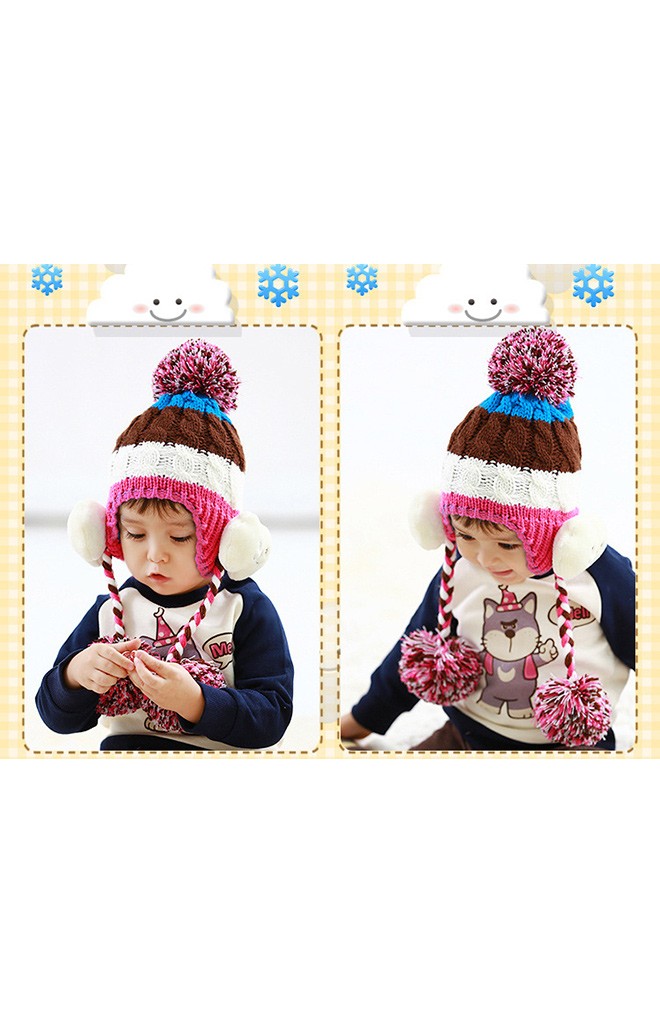 หมวกไหมพรมลายรุ้งสลับสี ด้านข้างหูแต่งตุ๊กตาเมฆน้อย ห้อยปอมปอม kocotree