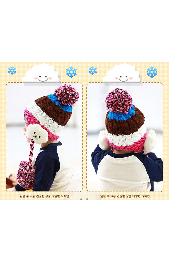 หมวกไหมพรมลายรุ้งสลับสี ด้านข้างหูแต่งตุ๊กตาเมฆน้อย ห้อยปอมปอม kocotree