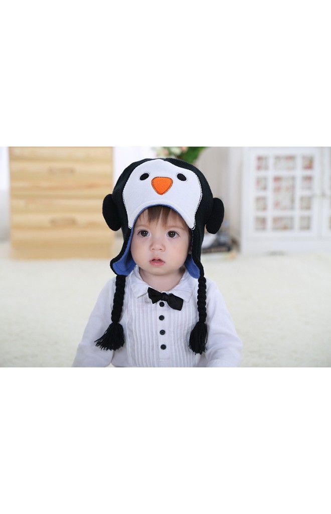 หมวกเพนกวิน แต่งสายเปียห้อยน่ารักๆ