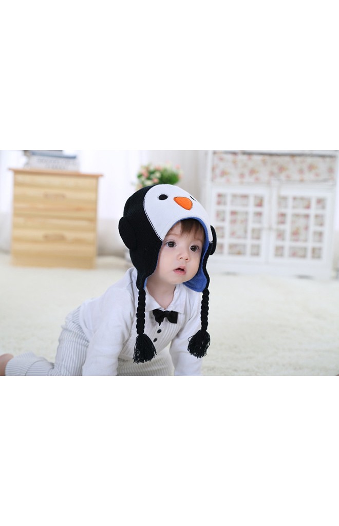 หมวกเพนกวิน แต่งสายเปียห้อยน่ารักๆ