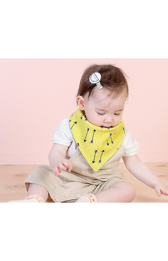 ผ้ากันเปื้อนสามเหลี่ยมเด็กลายลูกศร อีกด้านลายหมี