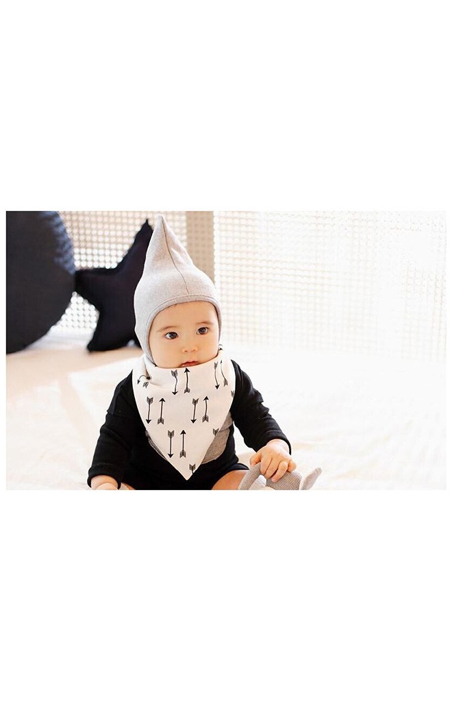 ผ้ากันเปื้อนสามเหลี่ยมเด็กลายลูกศร อีกด้านลายหมี