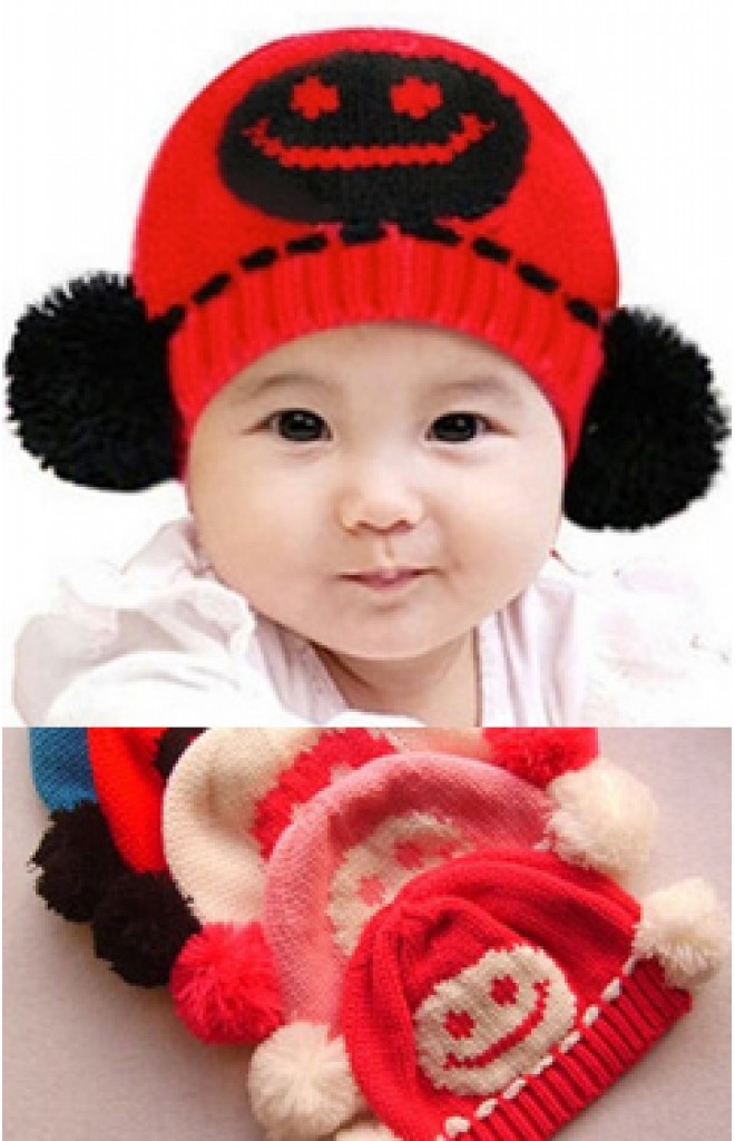 หมวกไหมพรมรูปเด็กยิ้มแต่งปอมปอมด้านข้าง หมวกไหมพรมรูปเด็กยิ้มแต่งปอมปอมด้านข้าง