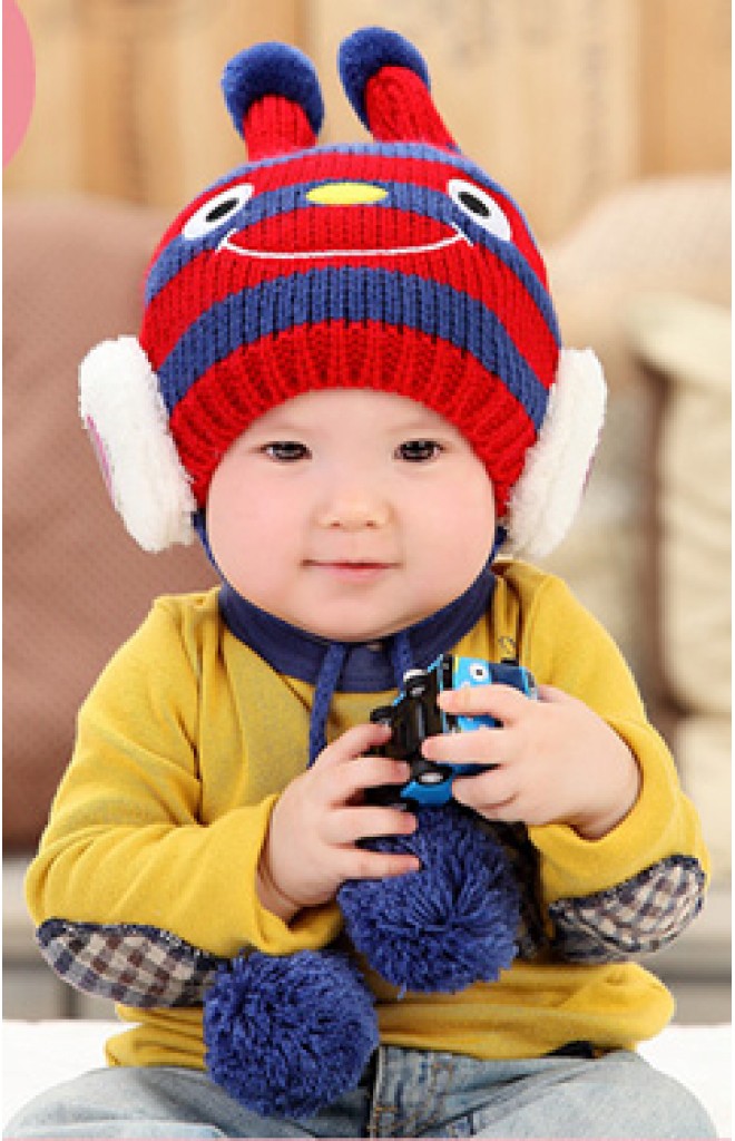 หมวกไหมพรมผึ้ง มีสายห้อยปอมปอม DANDYBEBE หมวกไหมพรมผึ้ง มีสายห้อยปอมปอม DANDYBEBE