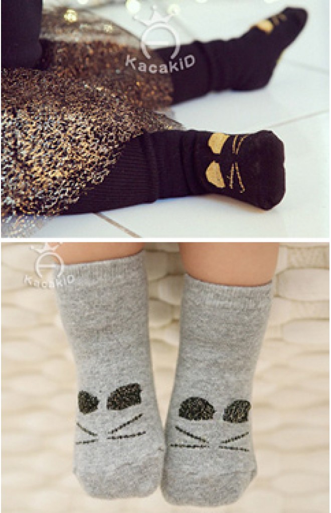 ถุงเท้าเด็กดีไซน์เป็นรูปแมวเหมียวน่ารัก มีกันลื่น