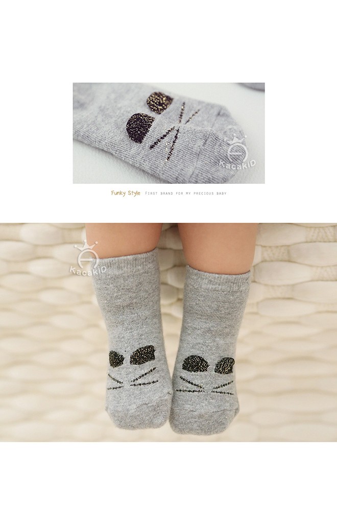 ถุงเท้าเด็กดีไซน์เป็นรูปแมวเหมียวน่ารัก มีกันลื่น