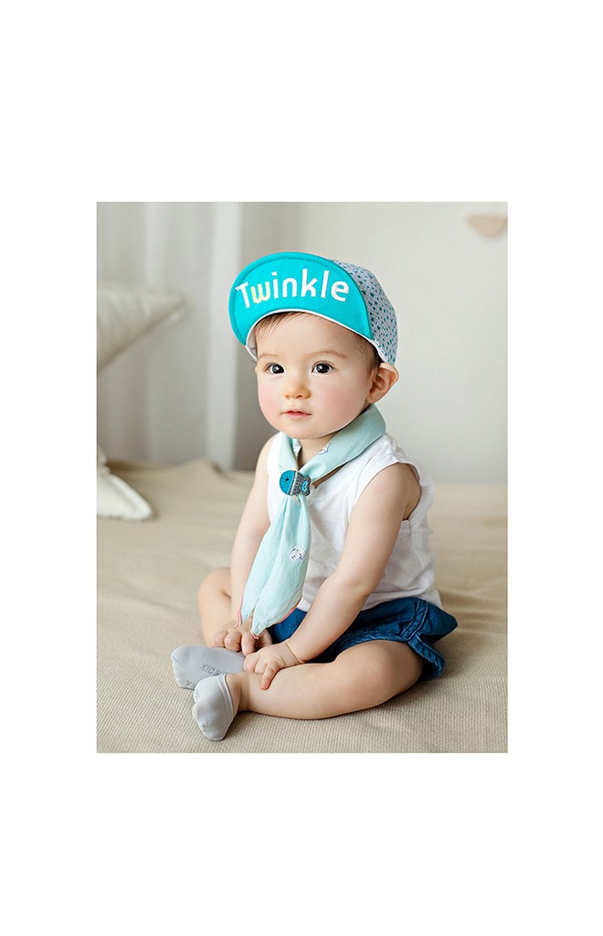 หมวกแก๊ปเด็กลายดาว ปีกหมวกปัก Twinkle