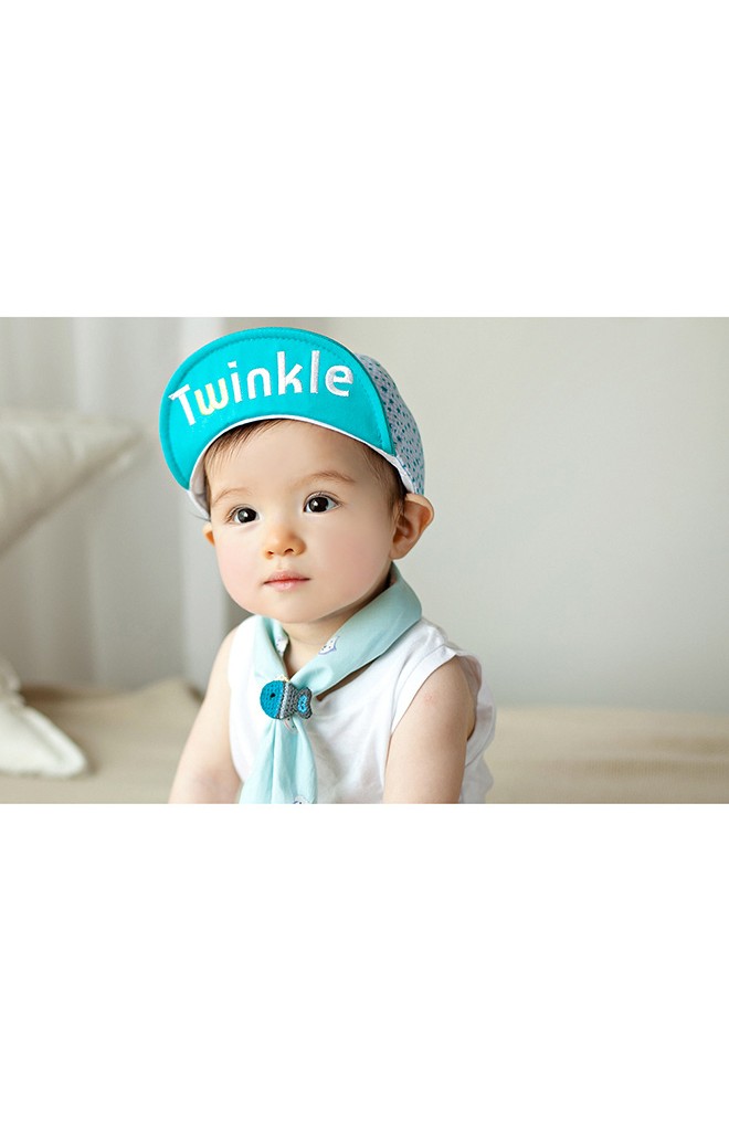 หมวกแก๊ปเด็กลายดาว ปีกหมวกปัก Twinkle