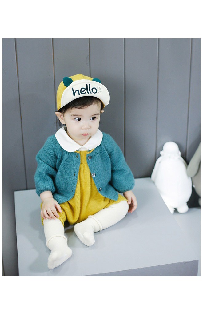 หมวกแก๊ปหมีแต่งหูน่ารัก ปีกหมวกด้านในปักอักษร hello