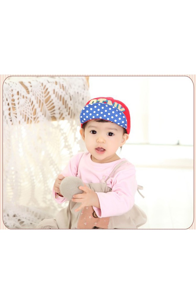 หมวกแก๊ปเด็ก แต่งอักษร PINK ปีกหมวกลายจุด