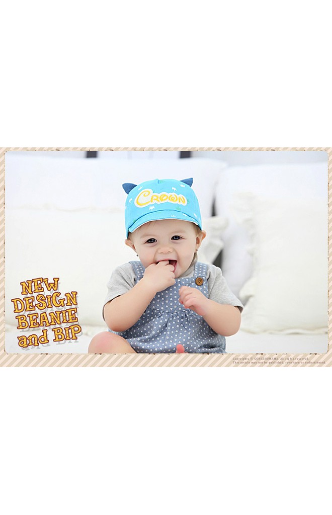 หมวกแก๊ปลายมงกุฎ แต่งหูและหน้าแมว ปักอักษร Crown จาก GZMM