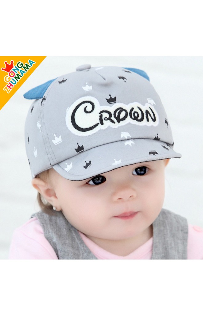 หมวกแก๊ปลายมงกุฎ แต่งหูและหน้าแมว ปักอักษร Crown จาก GZMM