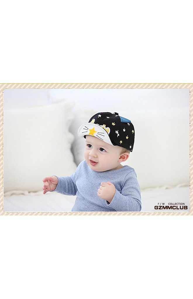 หมวกแก๊ปลายมงกุฎ แต่งหูและหน้าแมว ปักอักษร Crown จาก GZMM