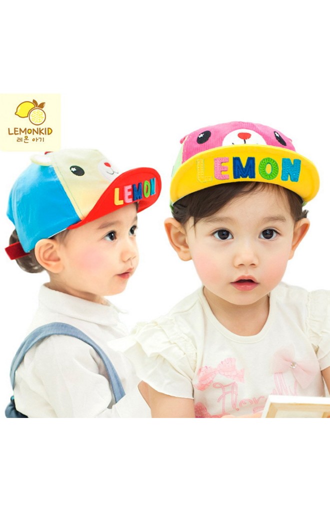 หมวกแก๊ปเด็กหน้าหมี ใต้ปีกหมวกแต่งอักษร LEMON จาก Lemonkid