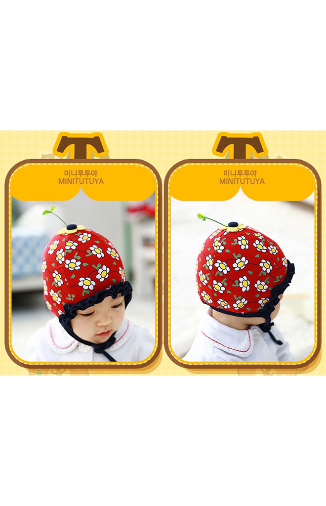 หมวกสาวน้อยลายดอกไม้ ระบายสีเข้มช่วงขอบหมวก จาก TUTUYA