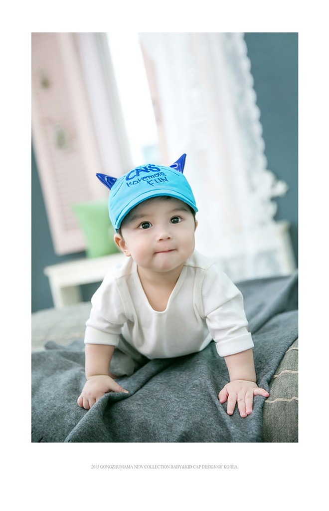 หมวกแก๊ปเด็ก ปักอักษร CATS แต่งหูน่ารัก จาก GZMM
