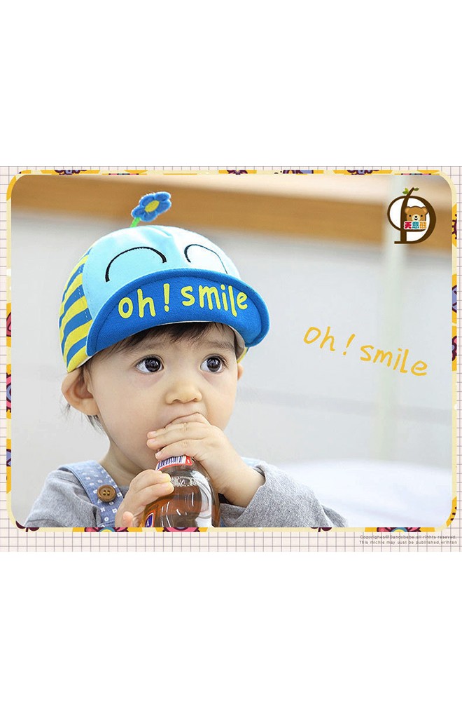 หมวกแก๊ปรูปการ์ตูนหน้ายิ้ม ด้านบนแต่งรูปดอกไม้