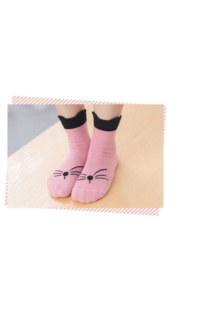 ถุงเท้าเด็กลายหน้าแมวและหน้าเจ้าตูบน่ารักๆ ไม่มีกันลื่น
