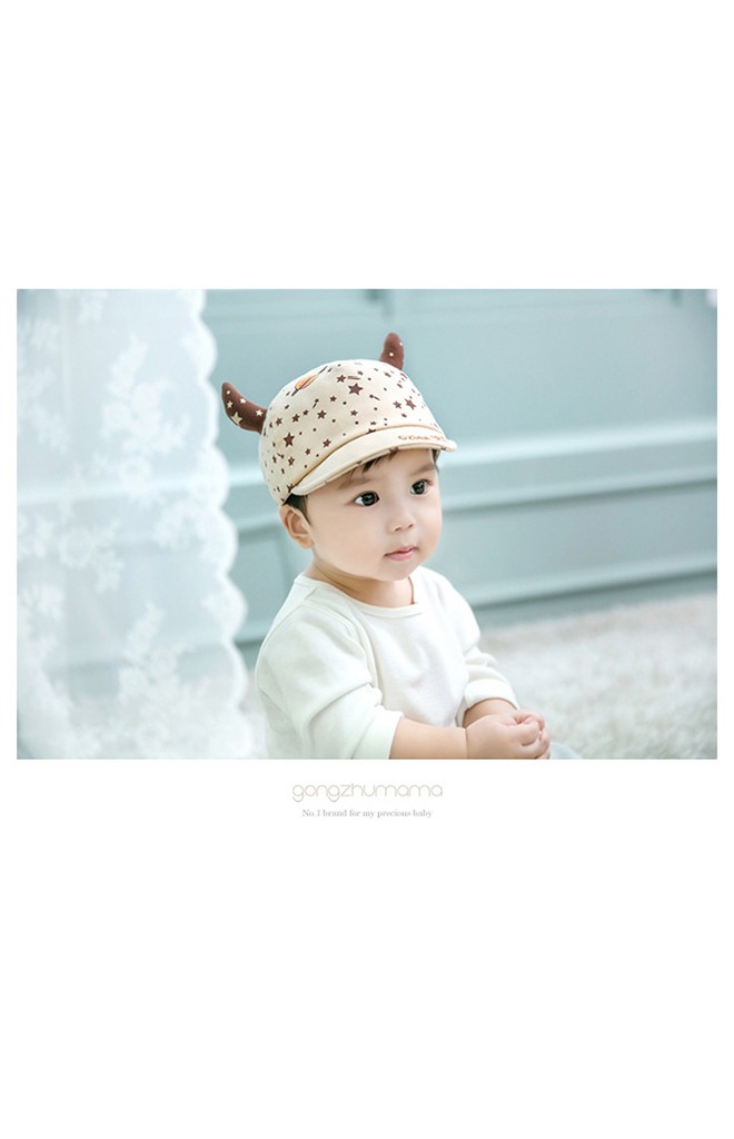 หมวกแก๊ปแต่งเขาเท่ๆ ลายจรวดท่องอวกาศ GZMM