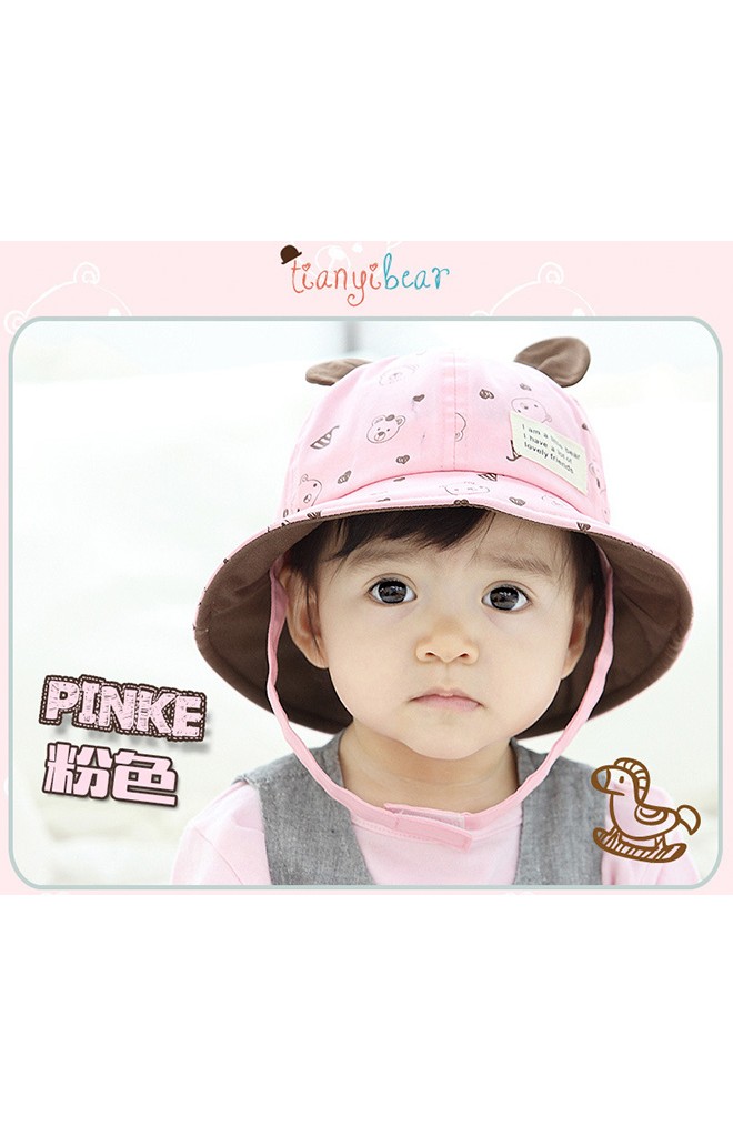 หมวกปีกรอบลายหมีแต่งหู ตัดด้วยปีกหมวกด้านในสีพื้น