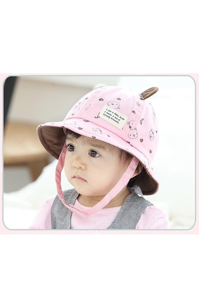 หมวกปีกรอบลายหมีแต่งหู ตัดด้วยปีกหมวกด้านในสีพื้น