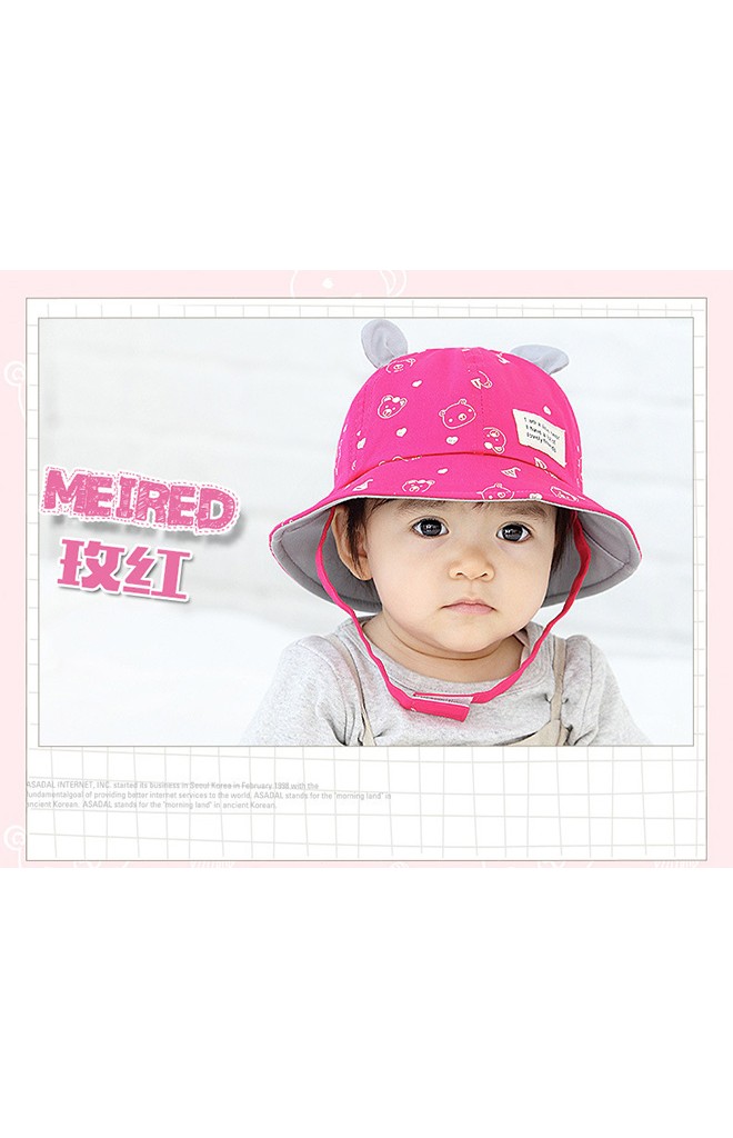 หมวกปีกรอบลายหมีแต่งหู ตัดด้วยปีกหมวกด้านในสีพื้น