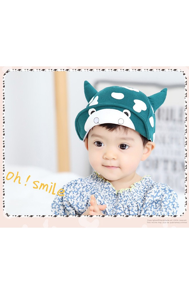 หมวกแก๊ปวัวน้อยแต่งเขาน่ารักๆ