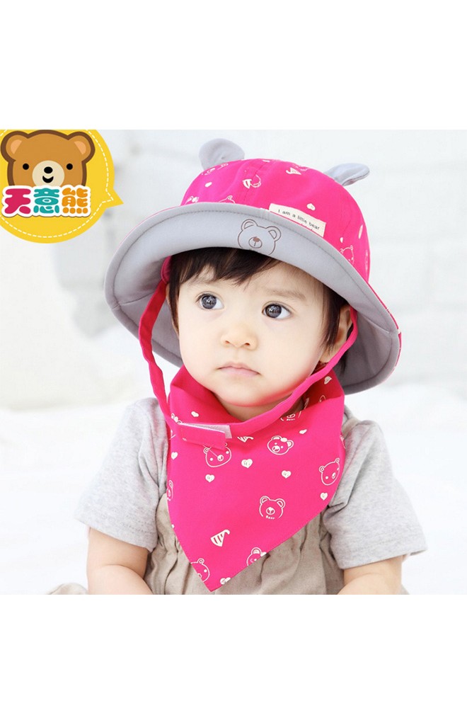 เซ็ตหมวกเด็กลายหมีแต่งหูมาพร้อมผ้ากันเปื้อนสามเหลี่ยม