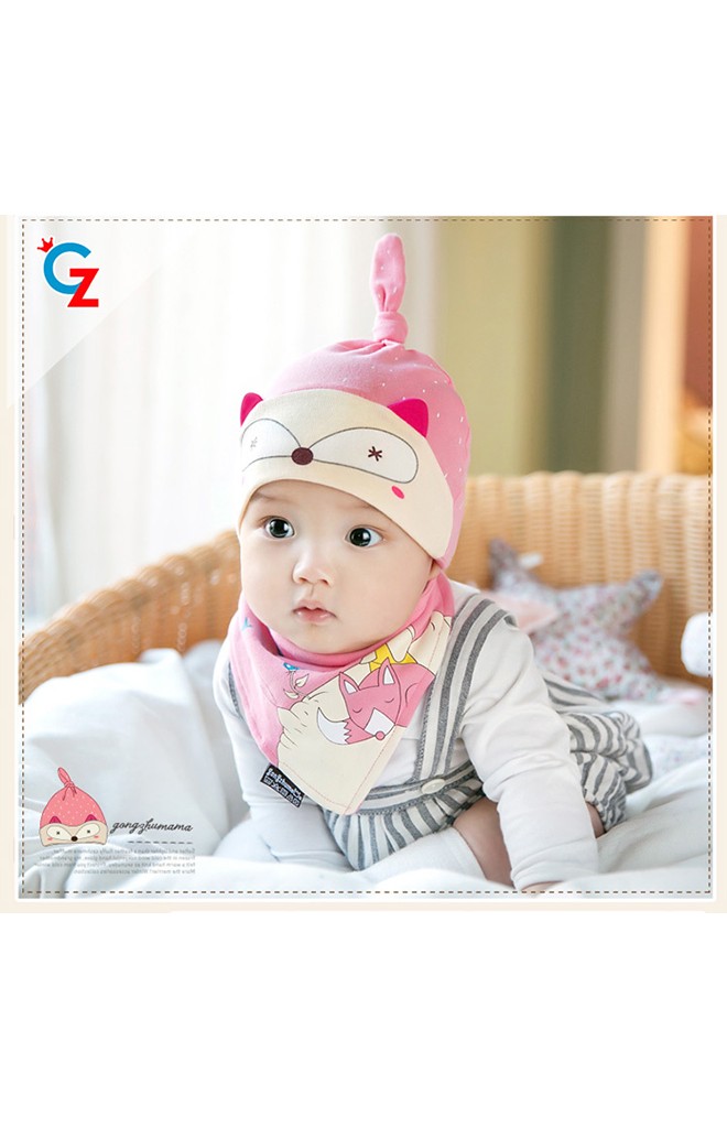 เซ็ตหมวกเด็กเล็กลายหน้าจิ้งจอกมาพร้อมผ้ากันเปื้อนสามเหลี่ยม จาก GZMM