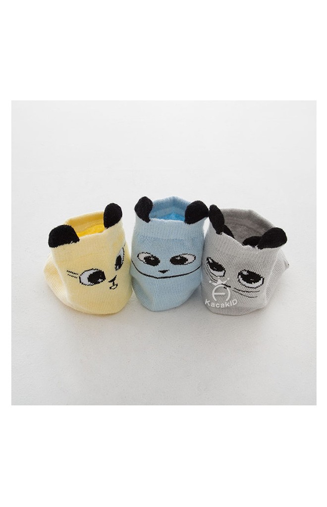 ถุงเท้าเด็กหน้าแมวตาโต แบบมีกันลื่น จาก kacakid