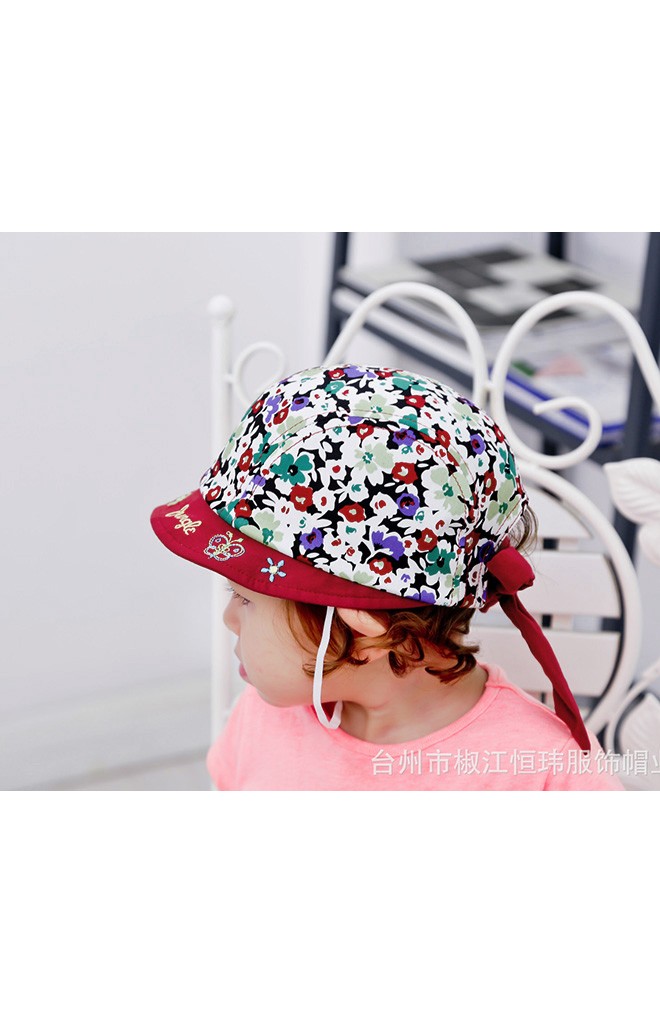 หมวกลายดอก ด้านหลังผูกโบว์ ปีกหมวกปักผีเสื้อ
